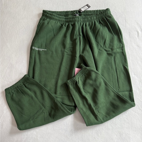 PrettyLittleThing Green Joggers - Size XL NWT - Picture 1 of 8